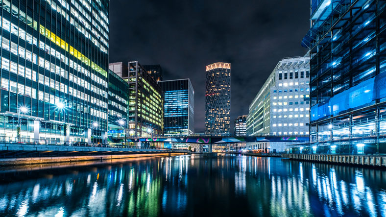 canary wharf district in london